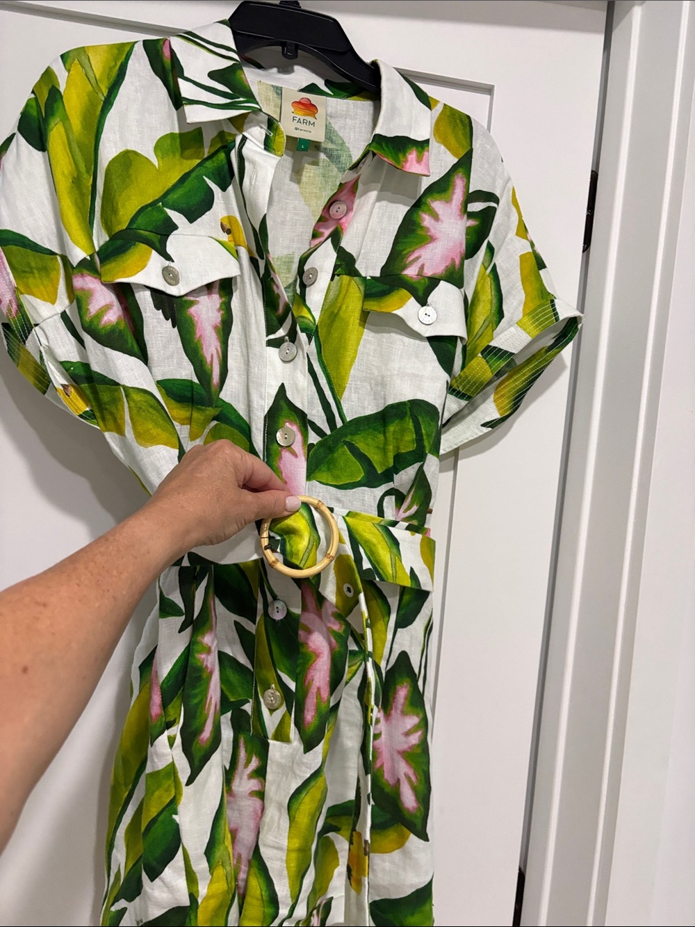 FARM Rio Green & Pink Tropical Print linen Shorts Romper. Like NEW!